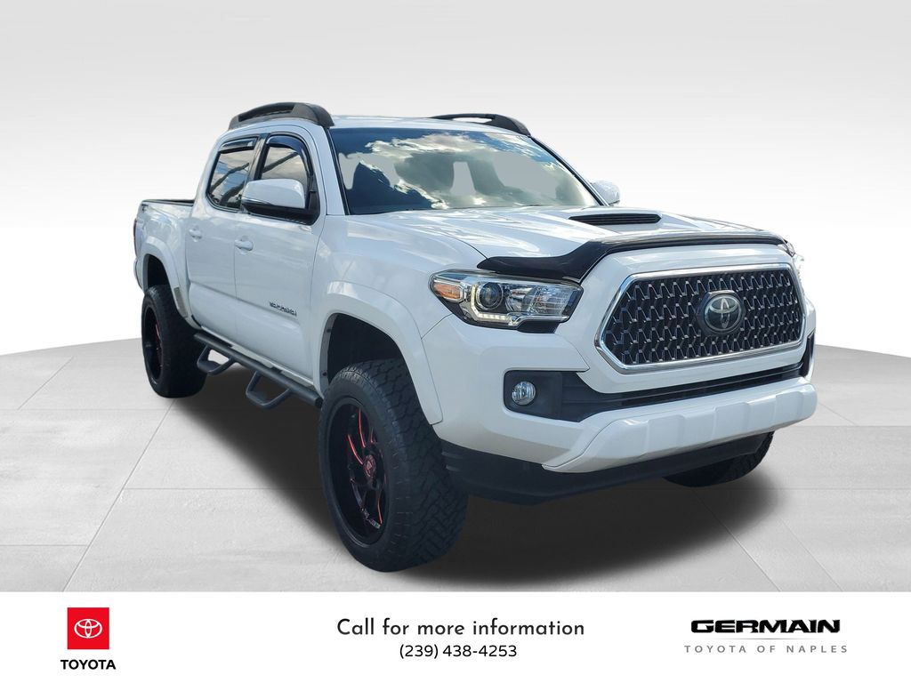 2019 Toyota Tacoma TRD Sport photo 3