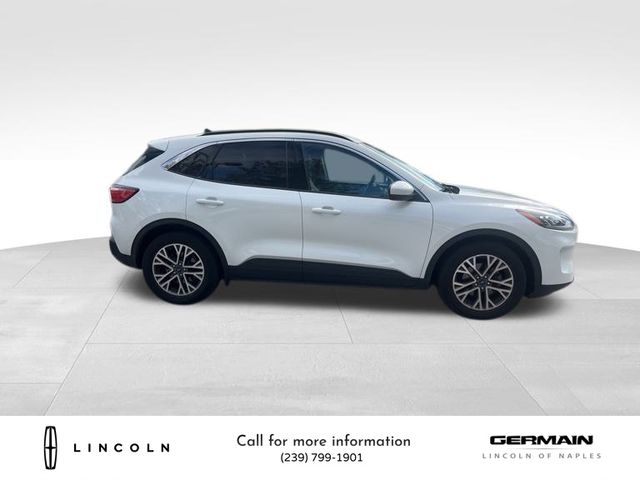 2020 Ford Escape SEL photo 4