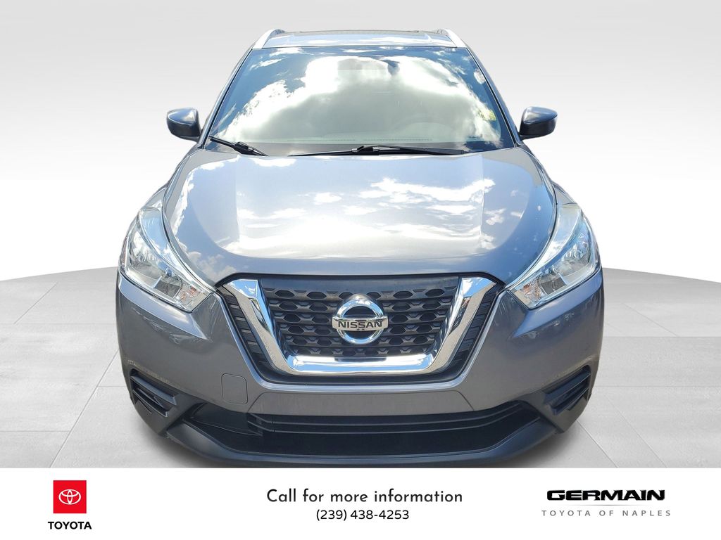 2018 Nissan Kicks S photo 2