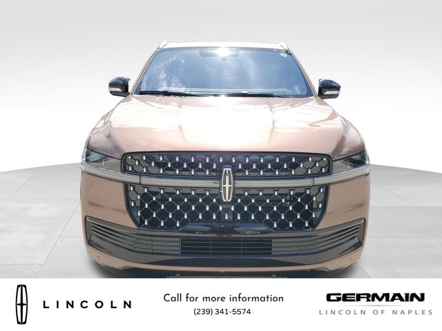 2025 Lincoln Navigator Black Label photo 2
