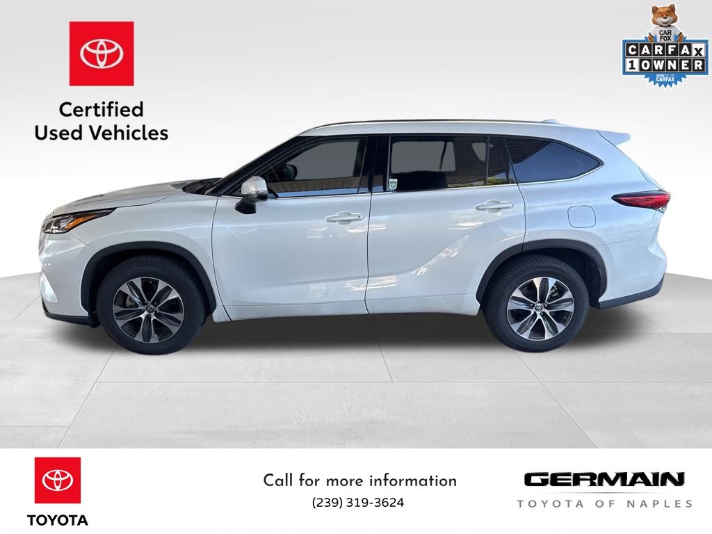 2020 Toyota Highlander XLE photo 2