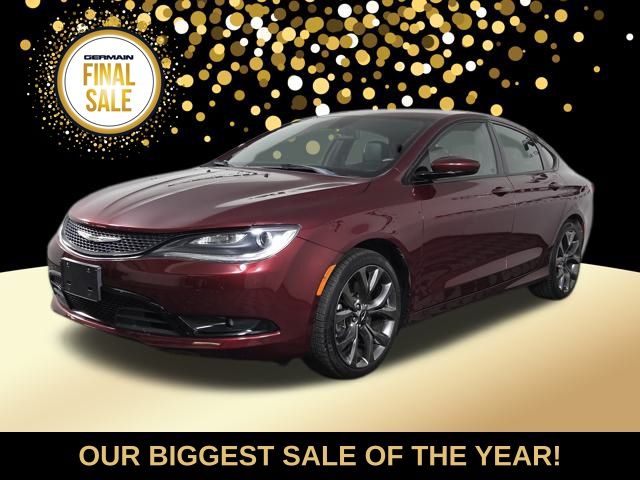 2015 Chrysler 200 S's photo