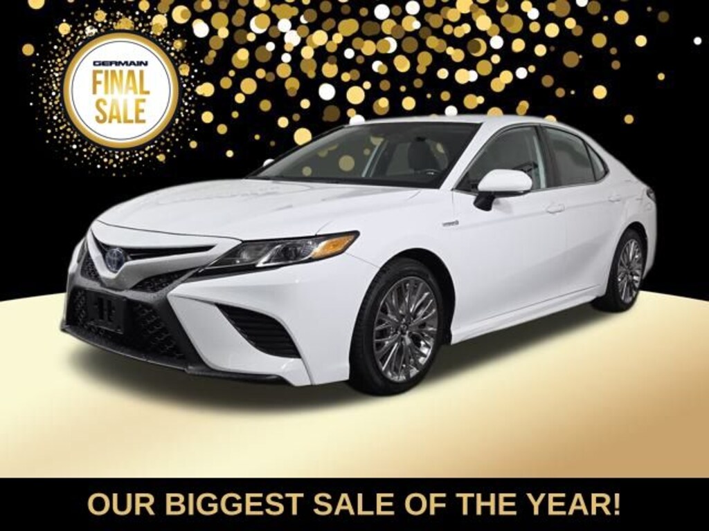 Used 2019 Toyota Camry Hybrid SE Sedan