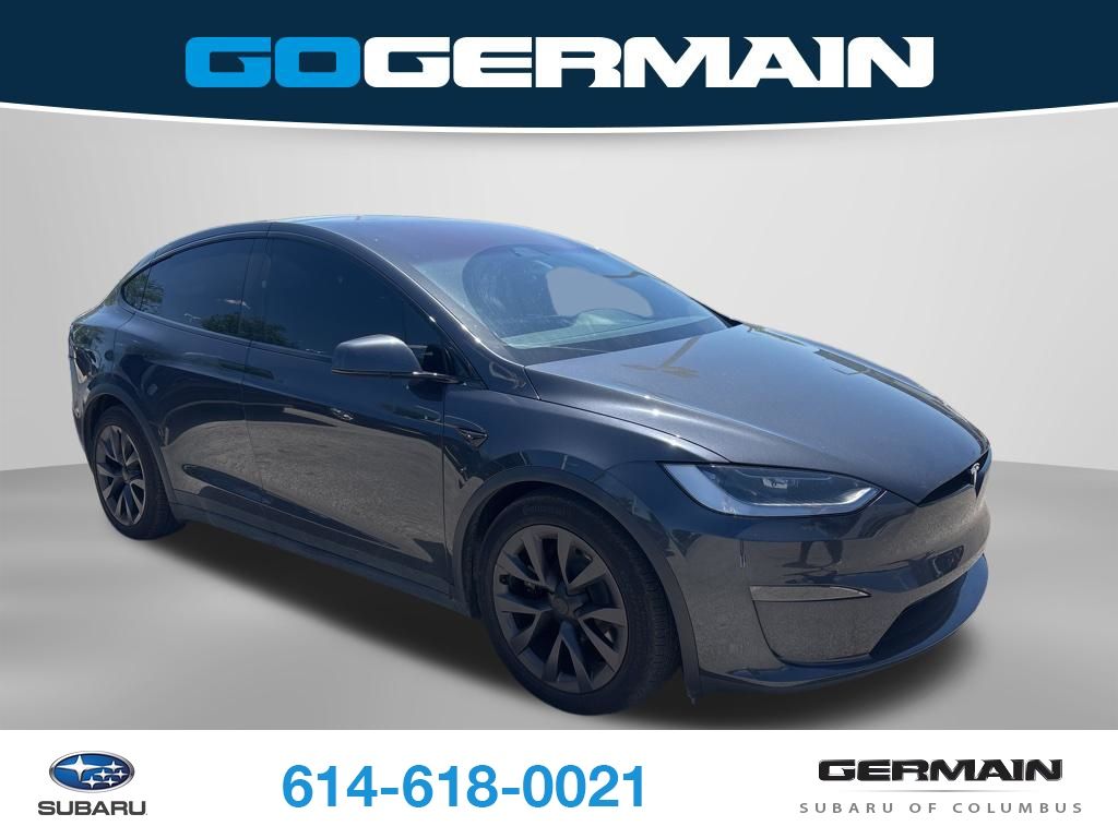 2024 Tesla Model X Long Range's photo