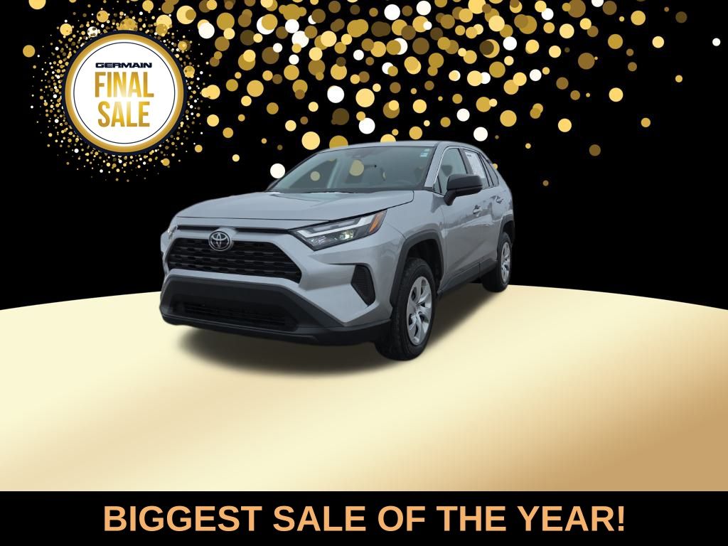 2024 Toyota RAV4 LE's photo