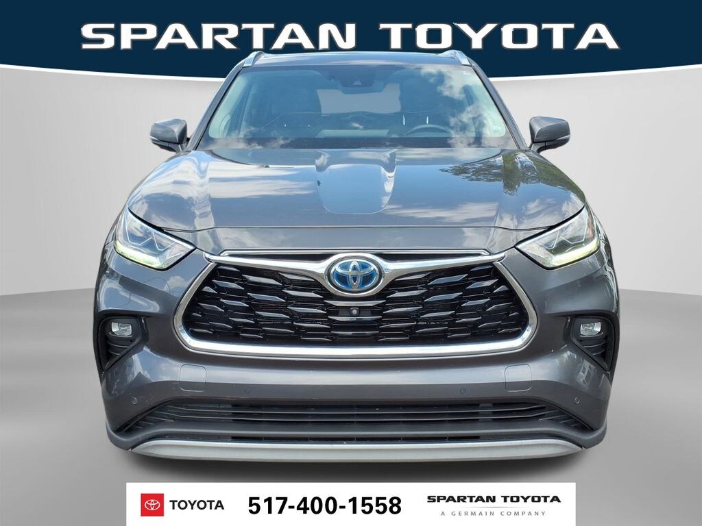 Used 2021 Toyota Highlander Hybrid Platinum SUV