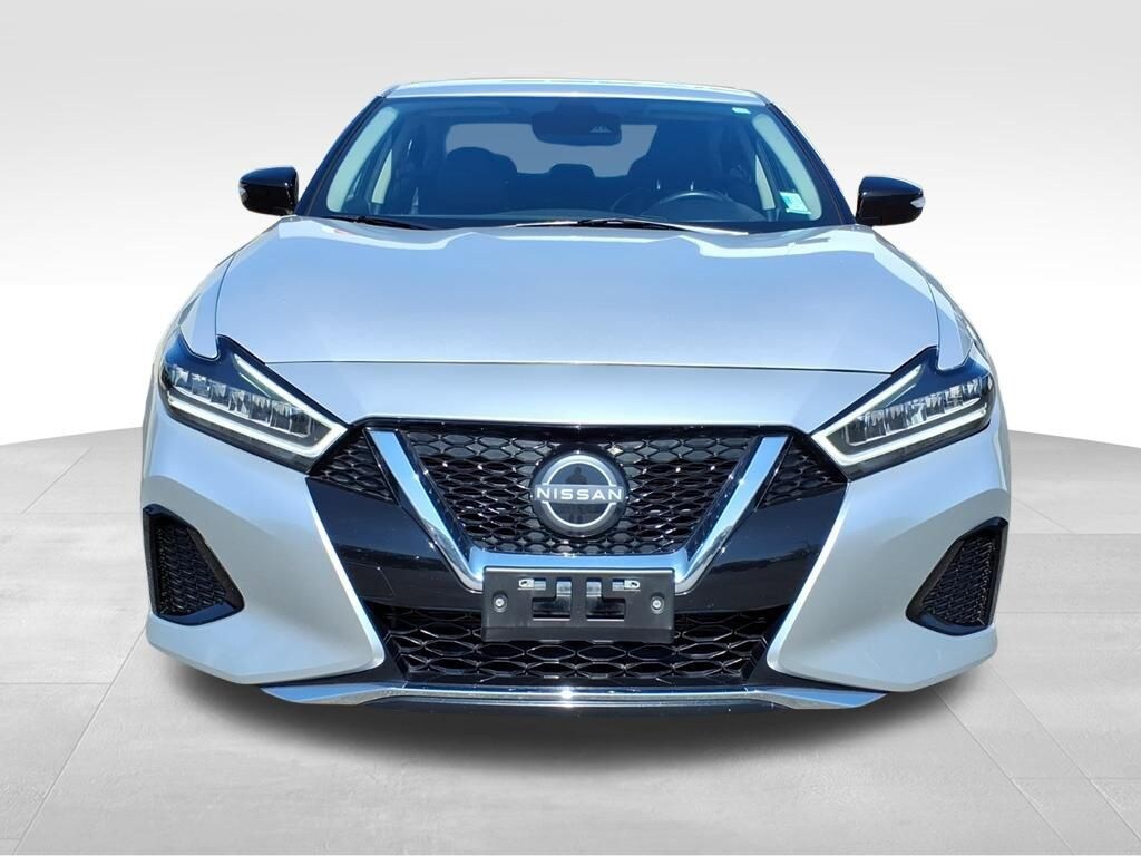 Used 2023 Nissan Maxima SV Sedan