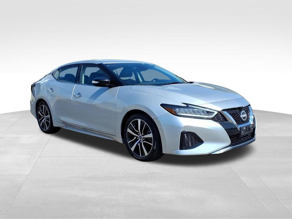 Used 2023 Nissan Maxima SV Sedan