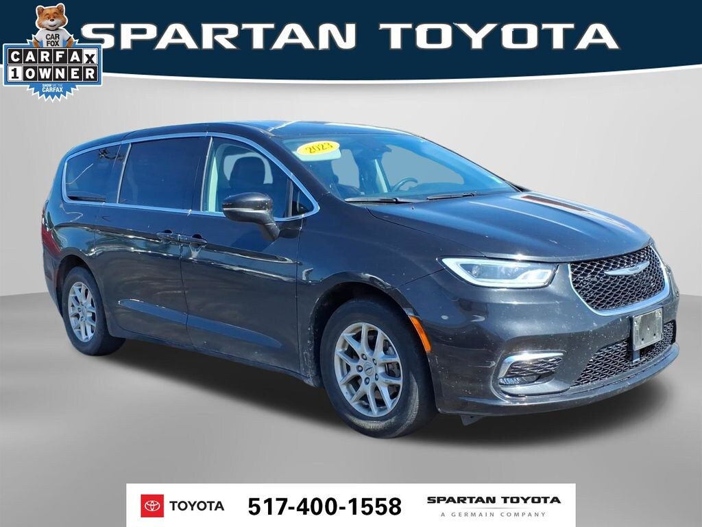Used 2023 Chrysler Pacifica Touring L Van Passenger Van