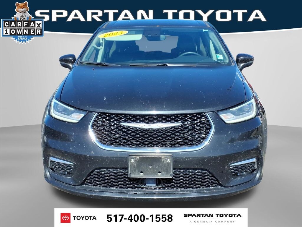 Used 2023 Chrysler Pacifica Touring L Van Passenger Van