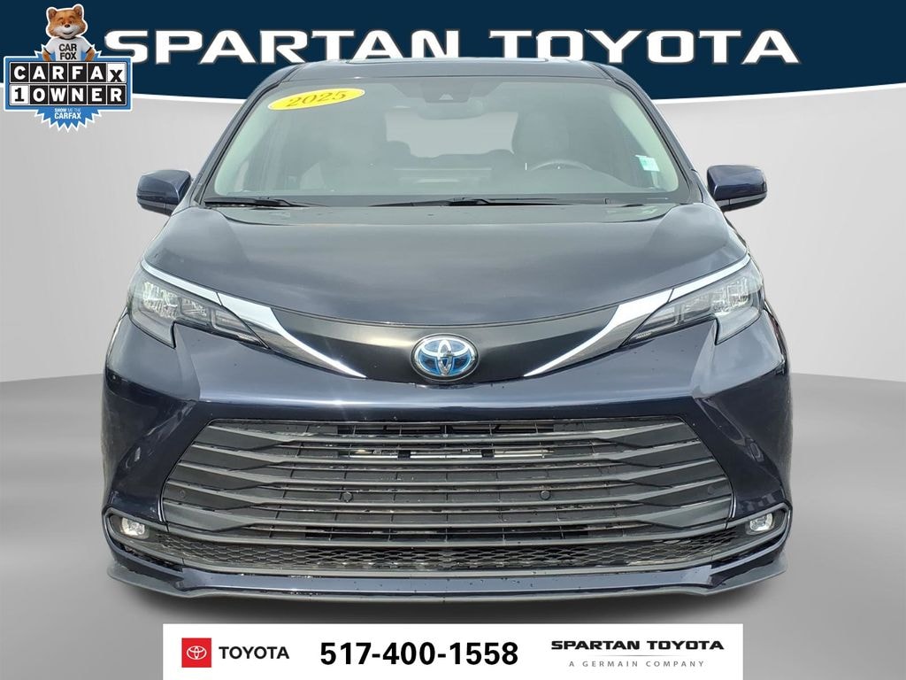 Used 2025 Toyota Sienna XLE 8 Passenger Van Passenger Van