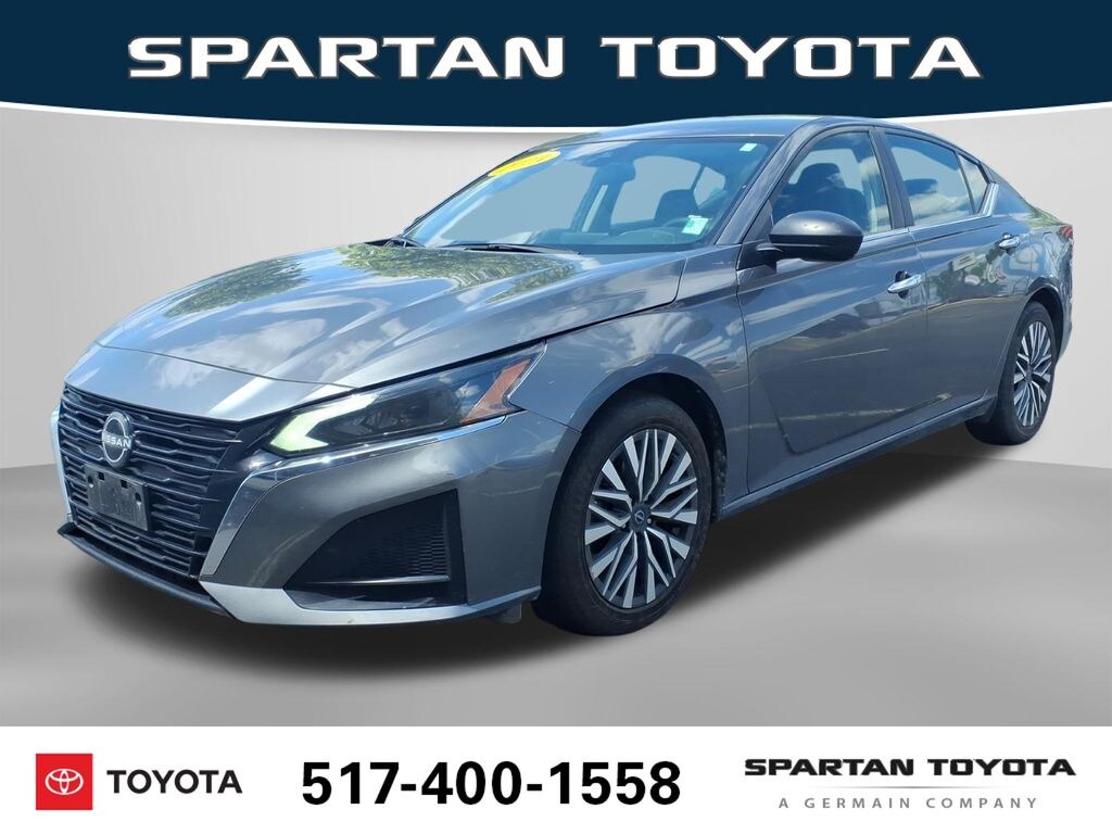 Used 2024 Nissan Altima 2.5 SV Sedan