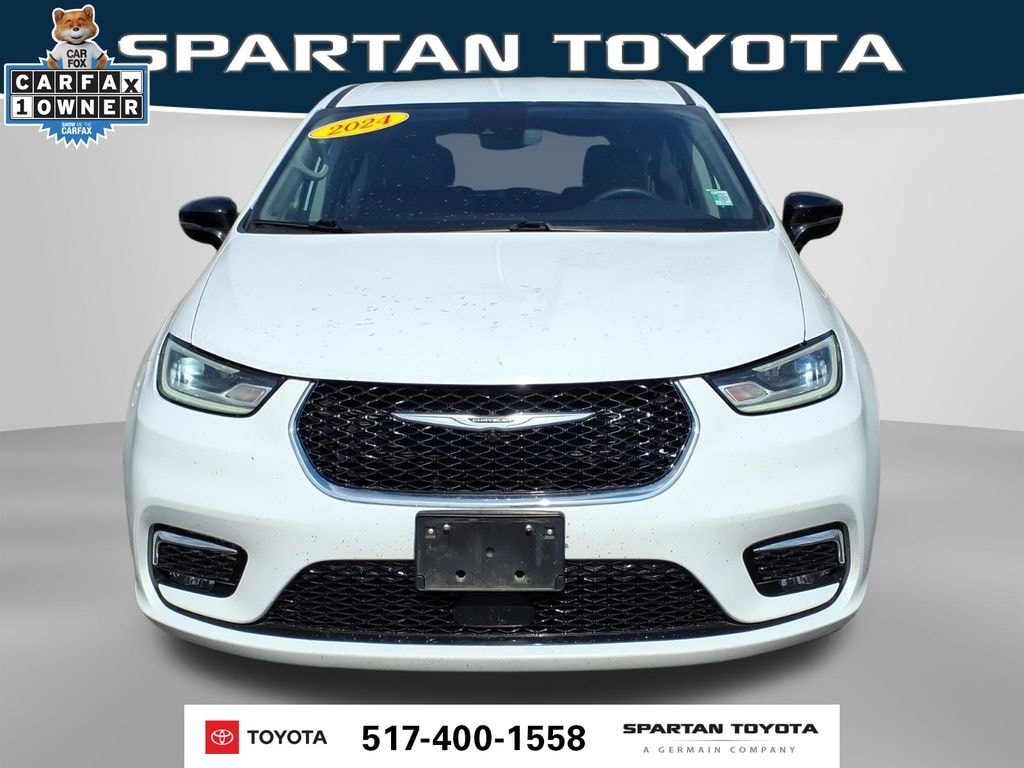 Used 2024 Chrysler Pacifica Touring L Van Passenger Van