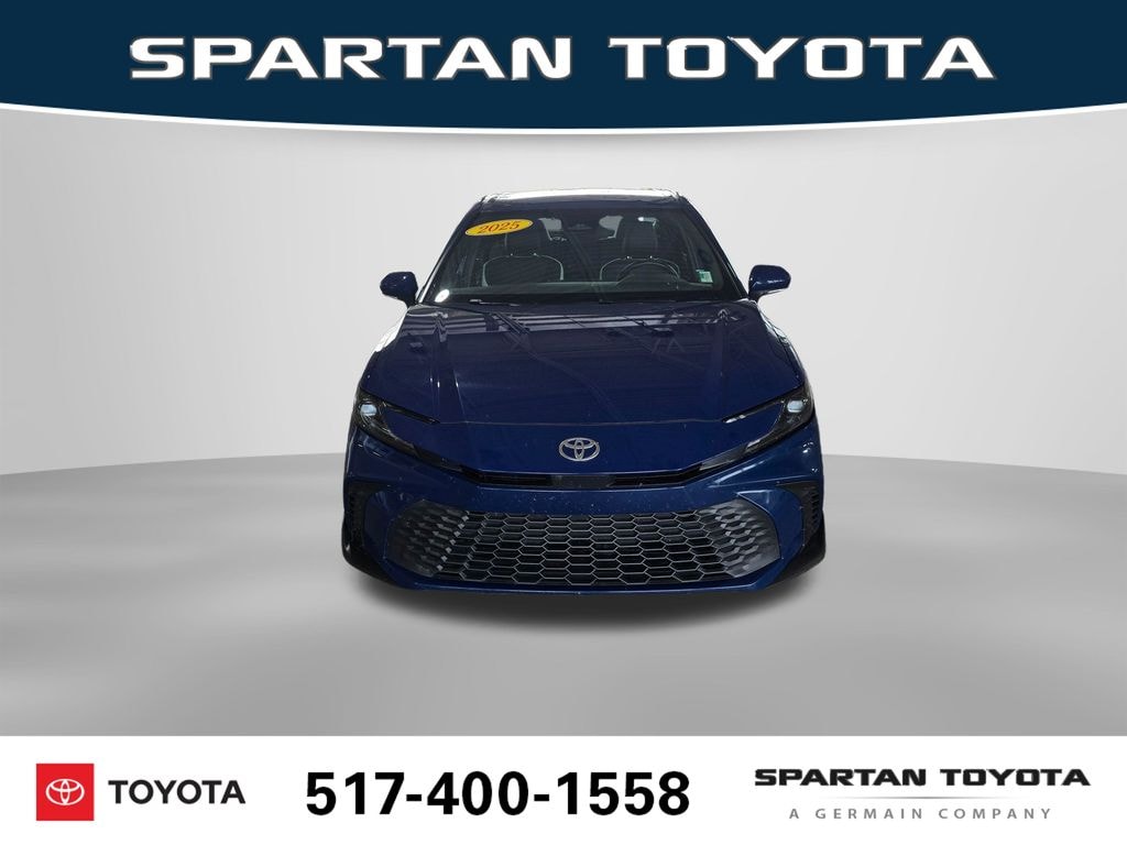 Used 2025 Toyota Camry SE Sedan