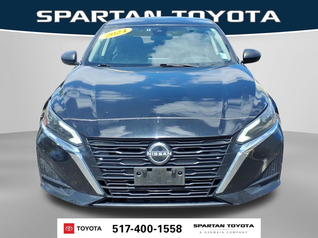 Used 2024 Nissan Altima 2.5 SV Sedan