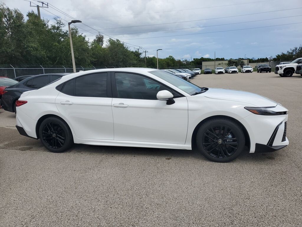 New 2025 Toyota Camry SE Sedan