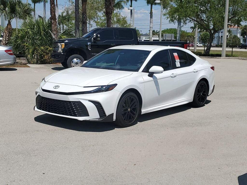 New 2026 Toyota Camry SE Sedan