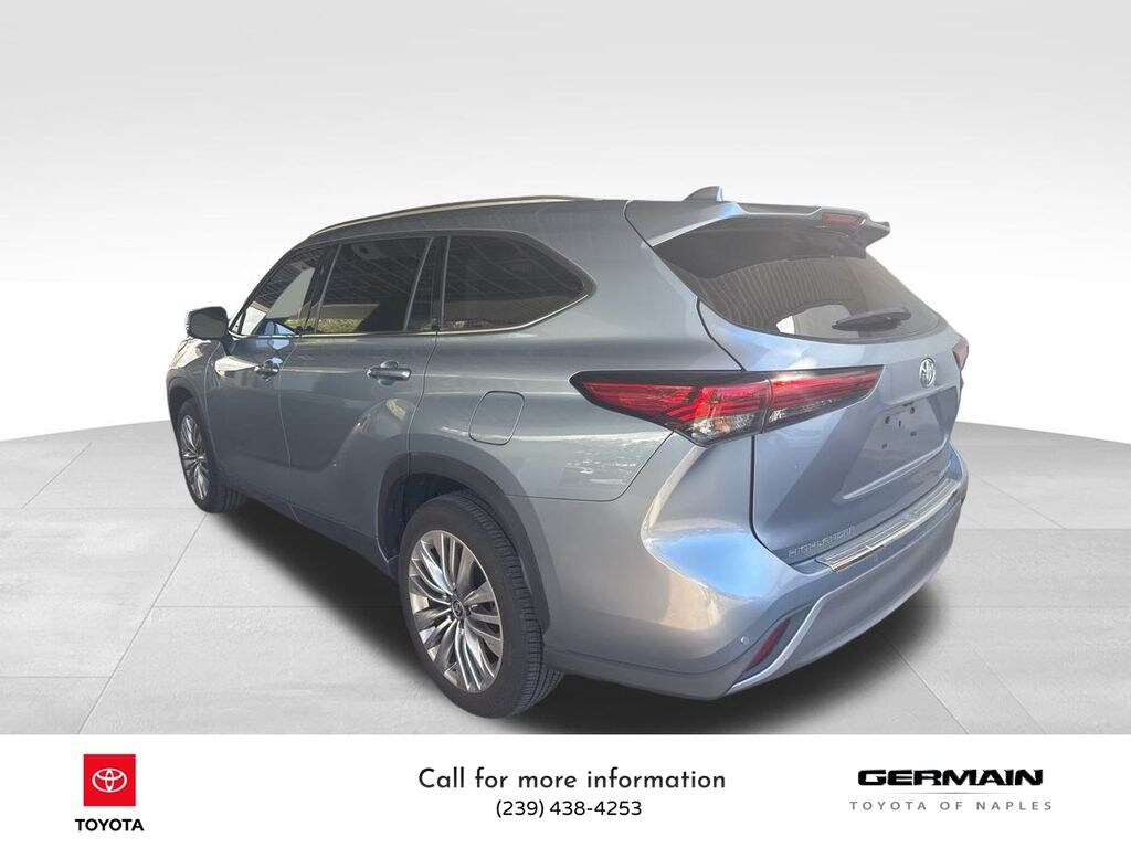 Used 2023 Toyota Highlander Platinum SUV