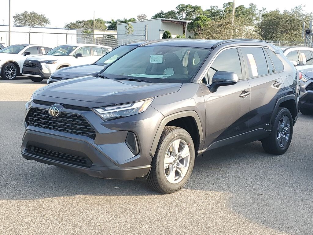 New 2025 Toyota RAV4 Hybrid XLE SUV