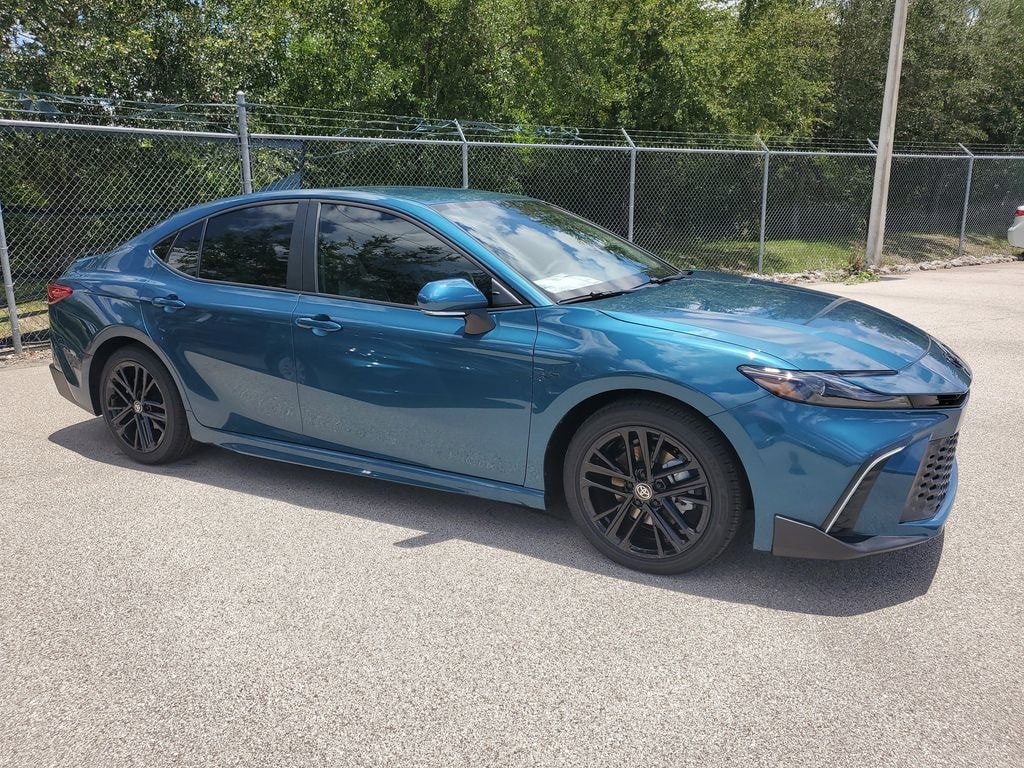 New 2025 Toyota Camry SE Sedan