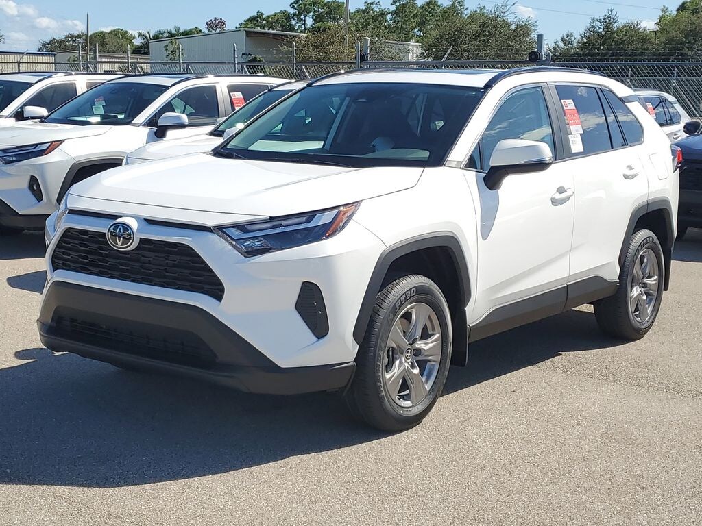 New 2025 Toyota RAV4 XLE SUV
