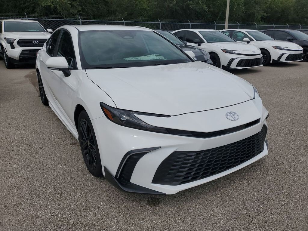 New 2025 Toyota Camry SE Sedan