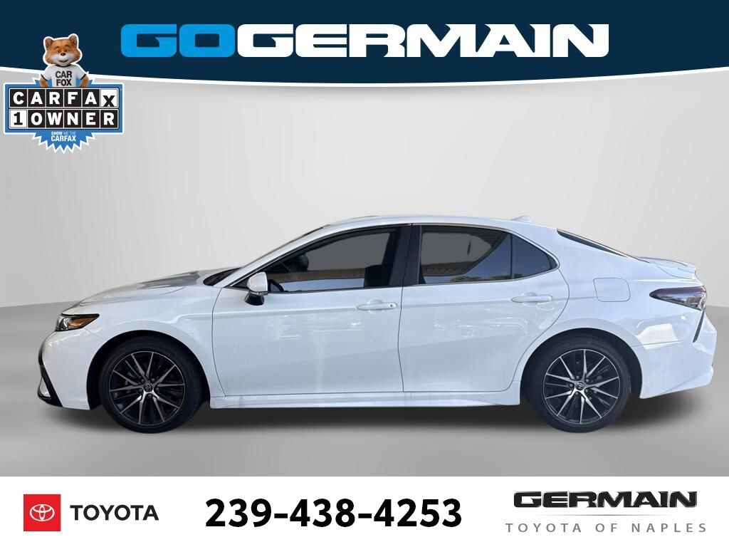 Used 2024 Toyota Camry SE Sedan