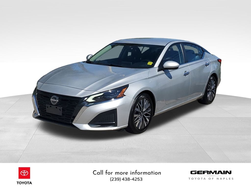 Used 2023 Nissan Altima 2.5 SV Sedan