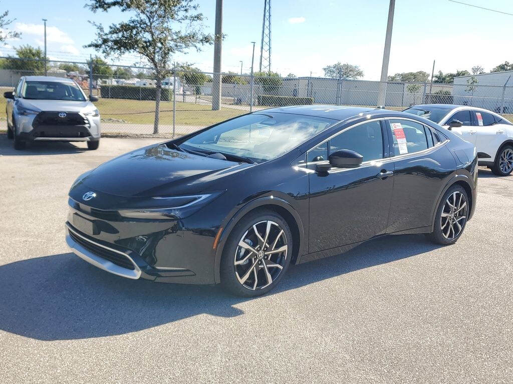 New 2026 Toyota Prius Plug-In Hybrid XSE Hatchback