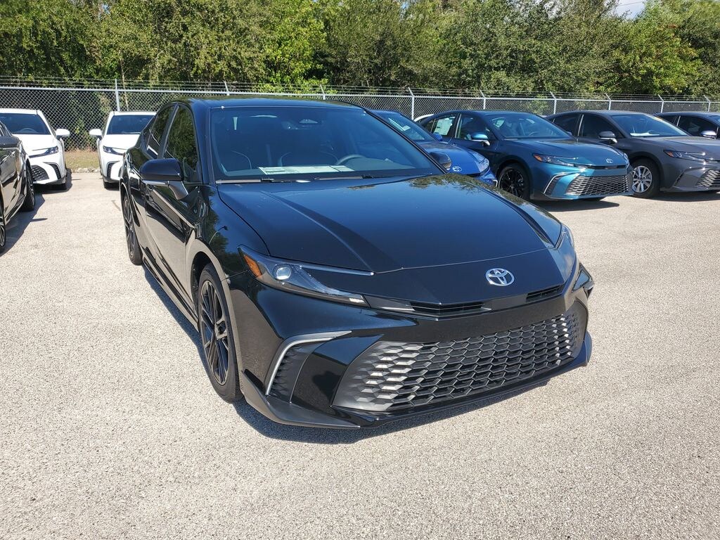 New 2026 Toyota Camry SE Sedan