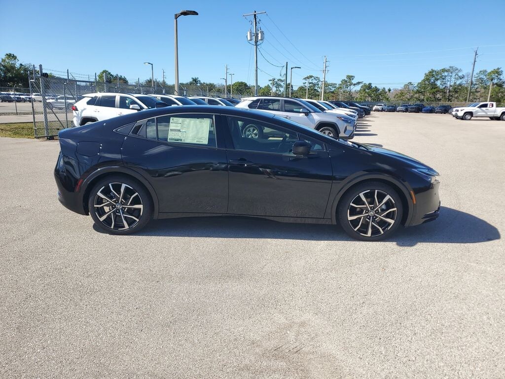 New 2026 Toyota Prius Plug-In Hybrid XSE Hatchback