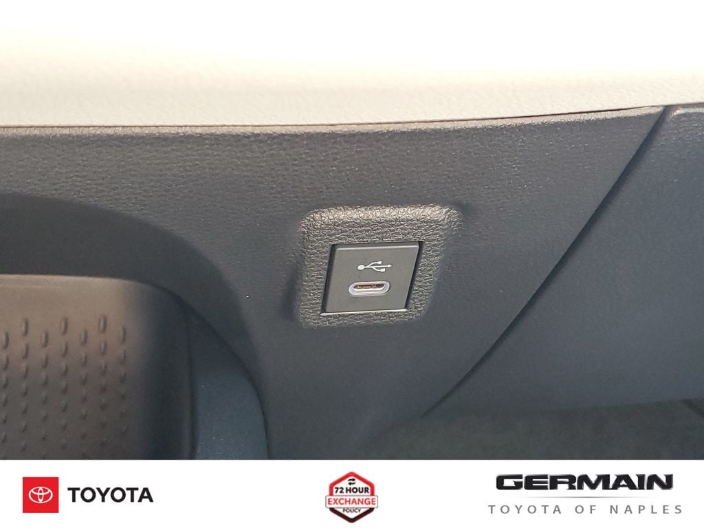 2026 Toyota Corolla SE - Photo 29