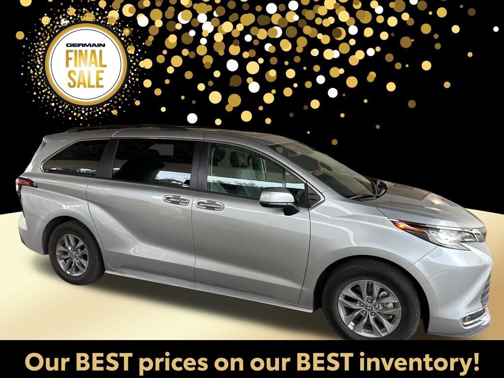 Certified 2022 Toyota Sienna XLE Van Passenger Van