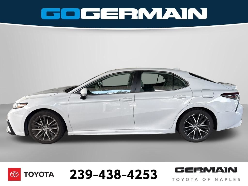 Used 2023 Toyota Camry SE Sedan