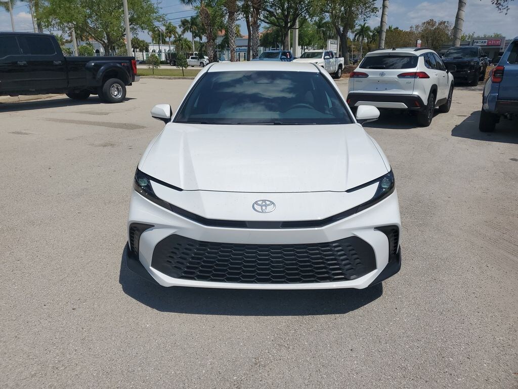 New 2026 Toyota Camry SE Sedan