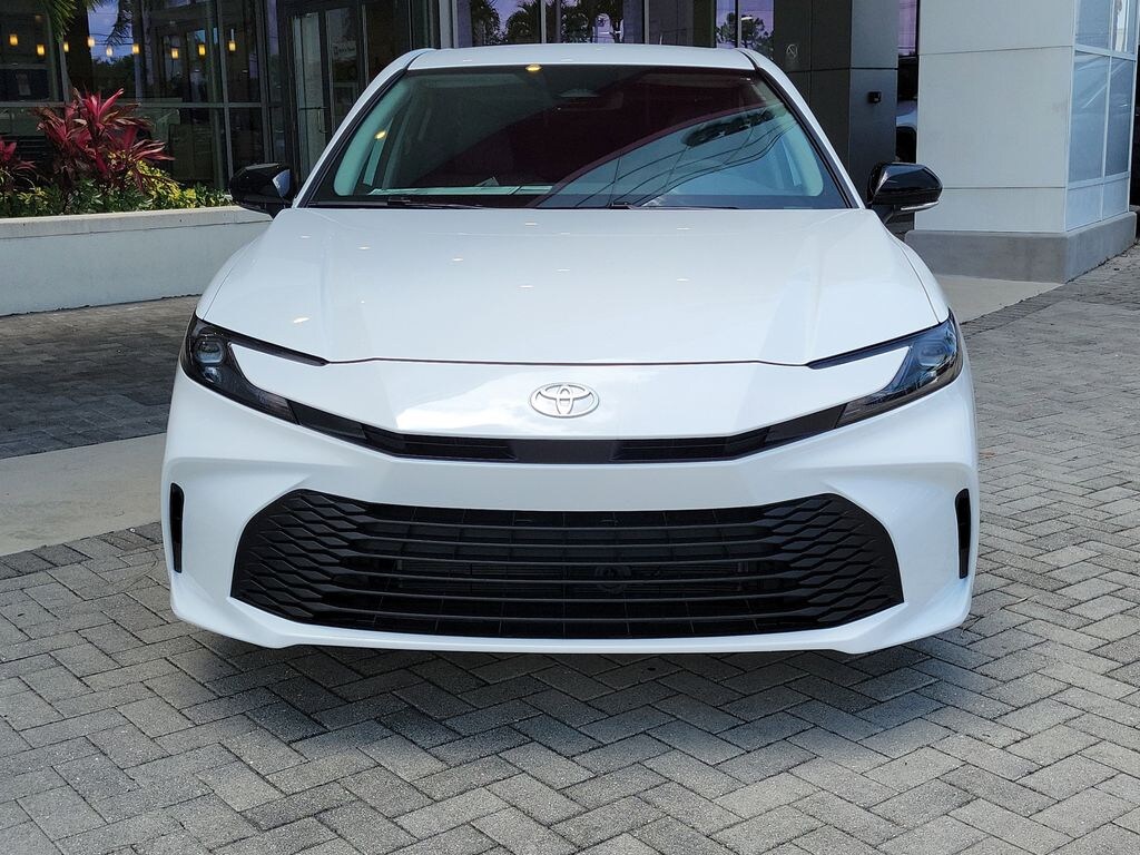 New 2025 Toyota Camry LE Sedan