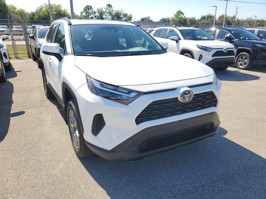 New 2025 Toyota RAV4 XLE SUV