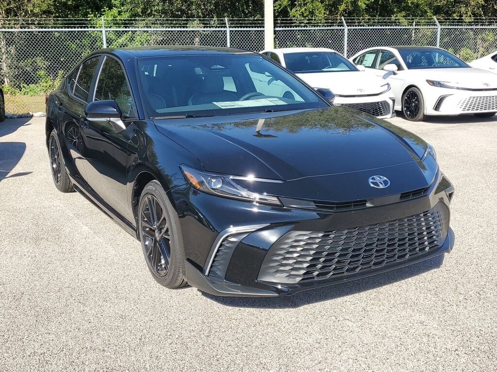 New 2026 Toyota Camry SE Sedan