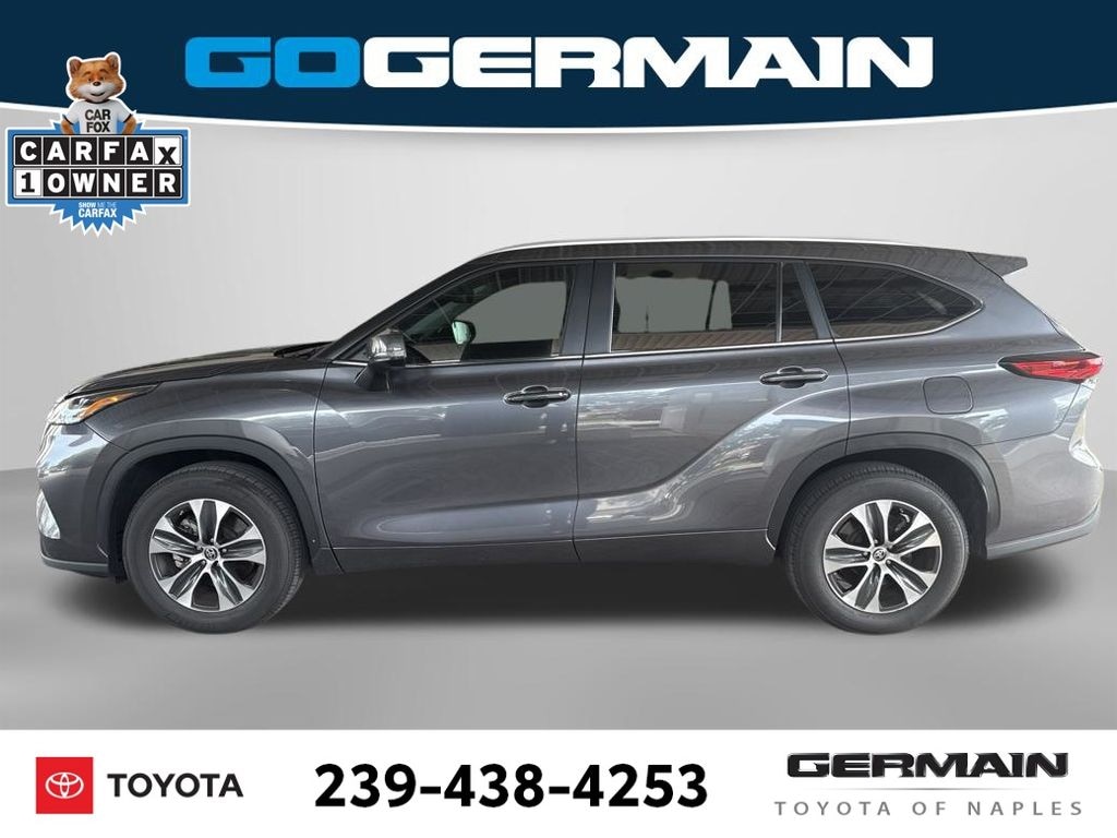Used 2023 Toyota Highlander Hybrid XLE SUV