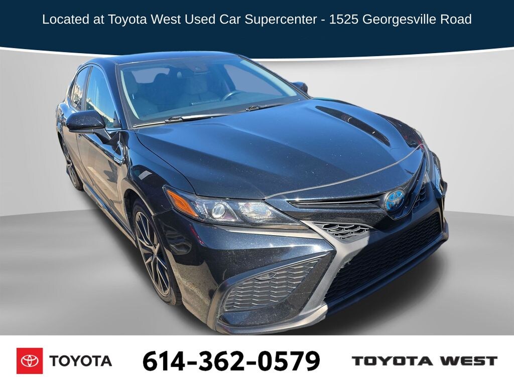 Used 2021 Toyota Camry Hybrid SE Sedan