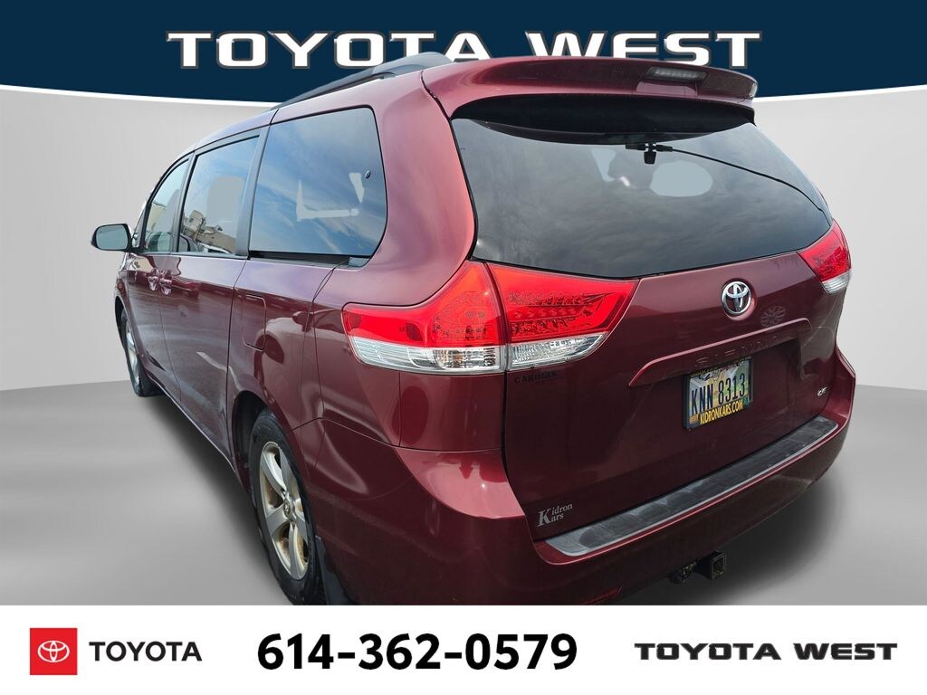 Used 2011 Toyota Sienna LE V6 Van