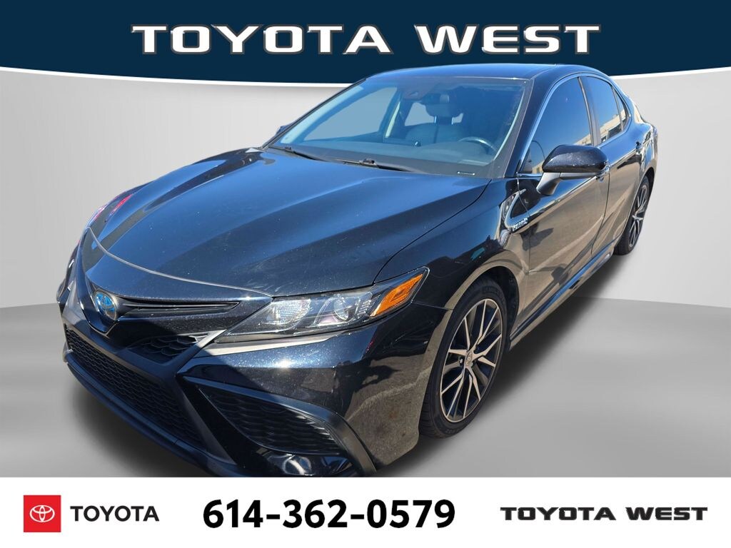 Used 2021 Toyota Camry Hybrid SE Sedan
