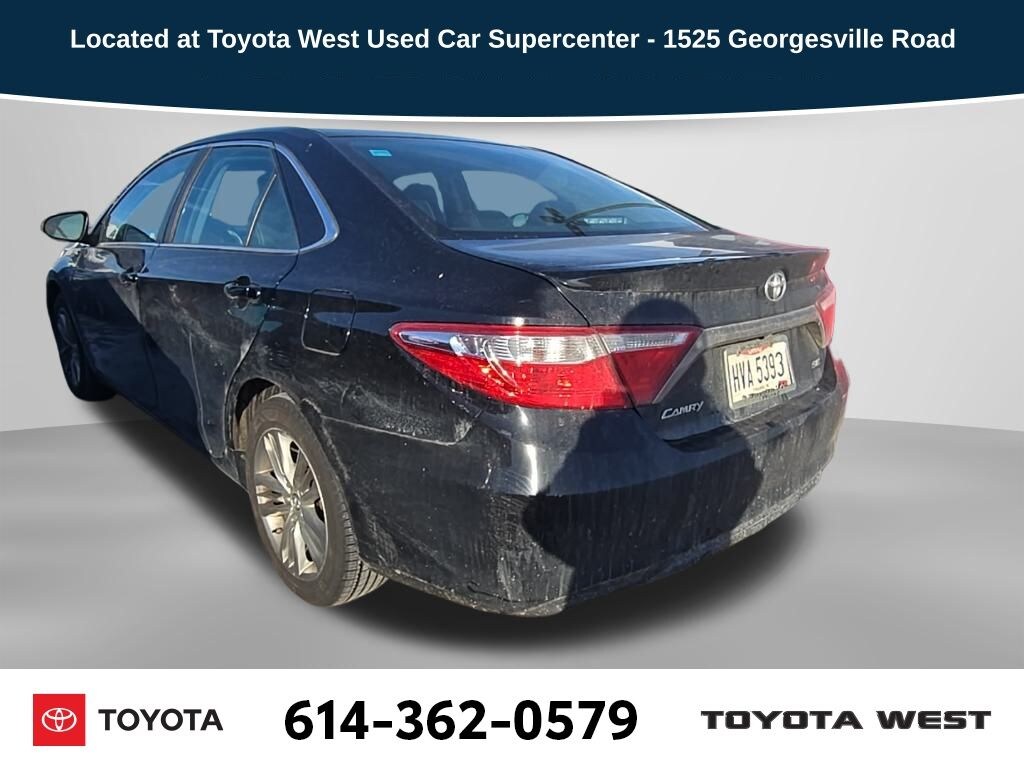 Used 2017 Toyota Camry SE Sedan