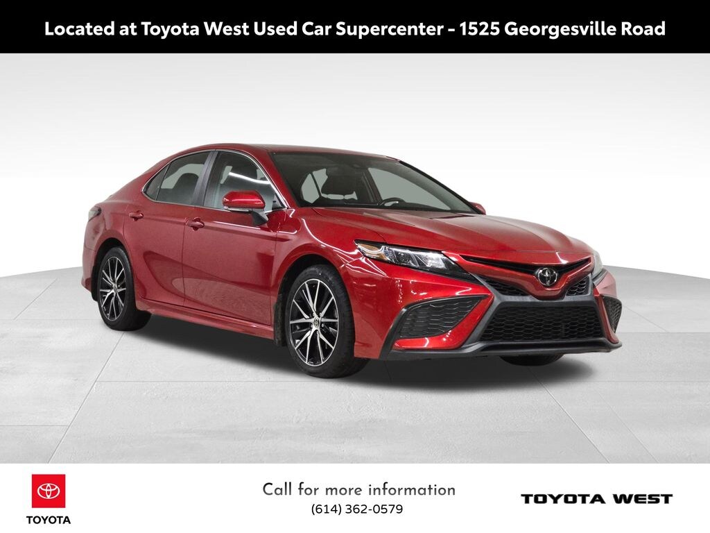 Used 2022 Toyota Camry SE Sedan