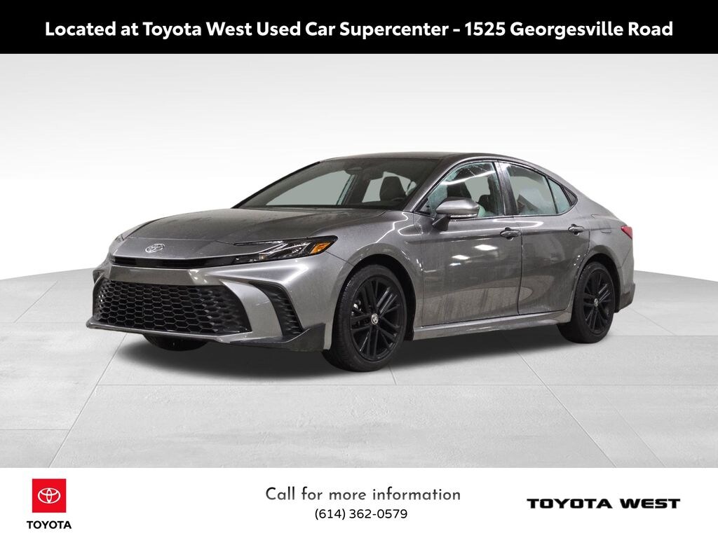Used 2025 Toyota Camry SE Sedan