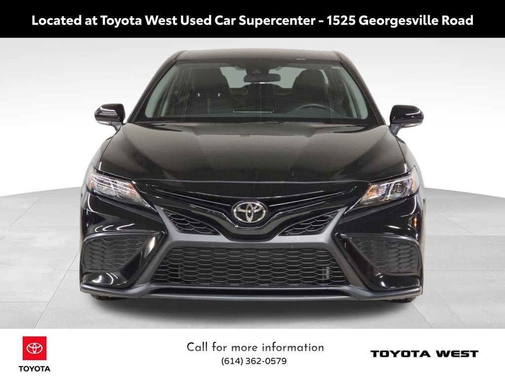 Used 2024 Toyota Camry SE Sedan