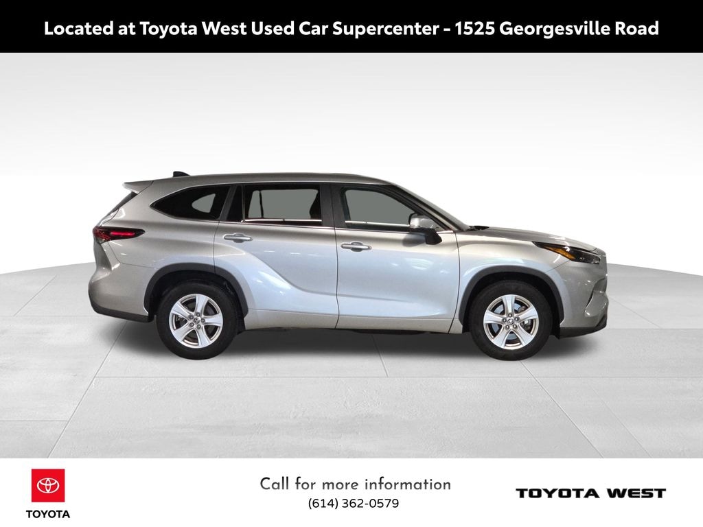 Used 2024 Toyota Highlander LE SUV