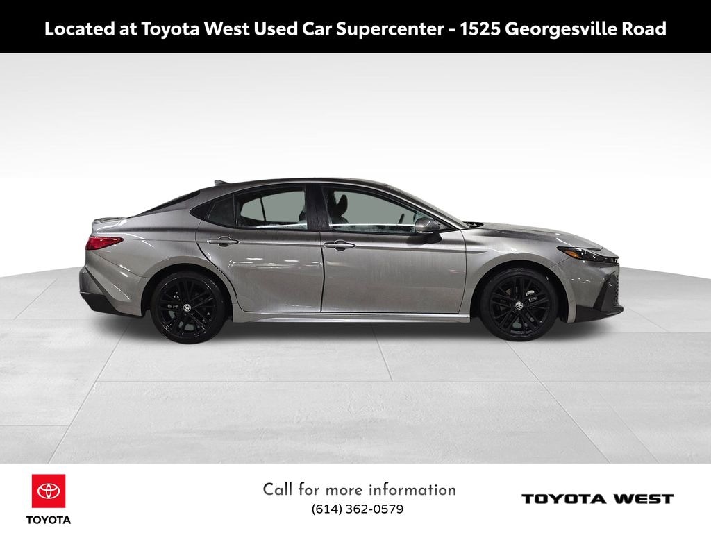 Used 2025 Toyota Camry SE Sedan