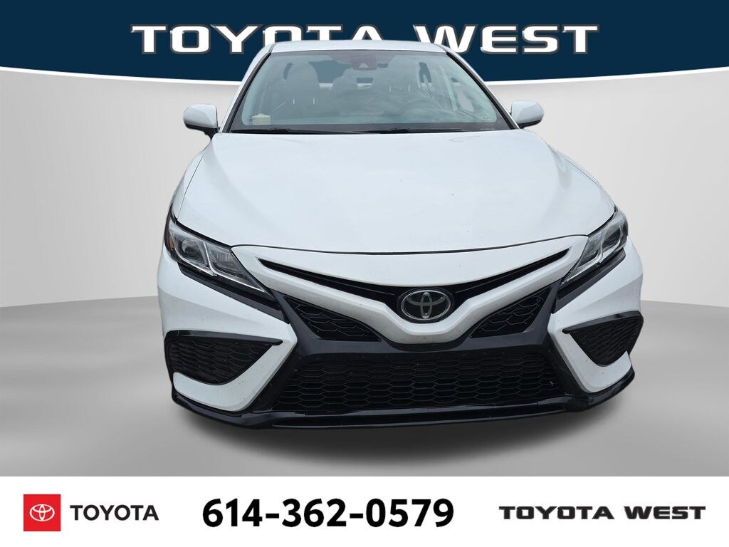 Used 2021 Toyota Camry SE Sedan