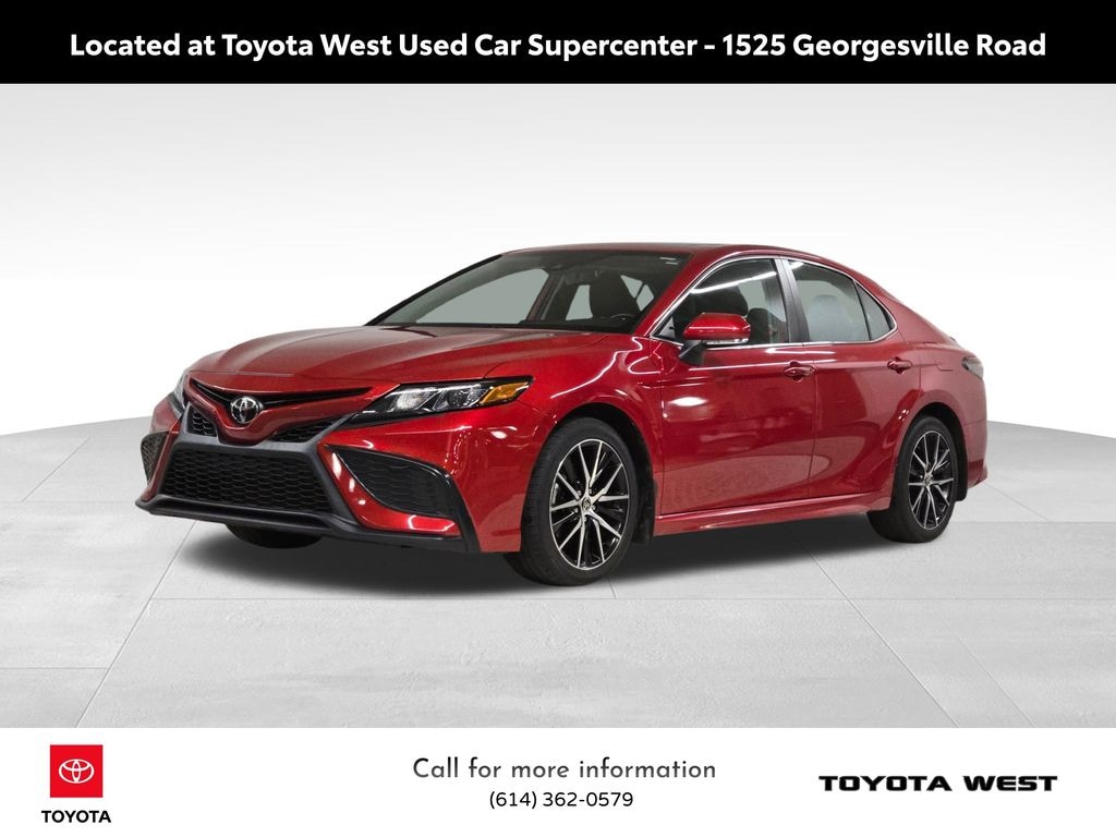 Used 2022 Toyota Camry SE Sedan